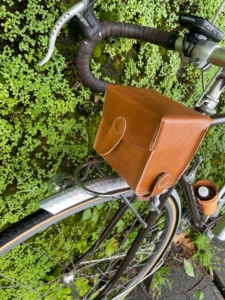 徘徊用自転車の小型フロントバッグ